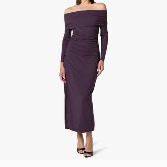 Elegant Purple Maxi Dress - Picture 2 of 4